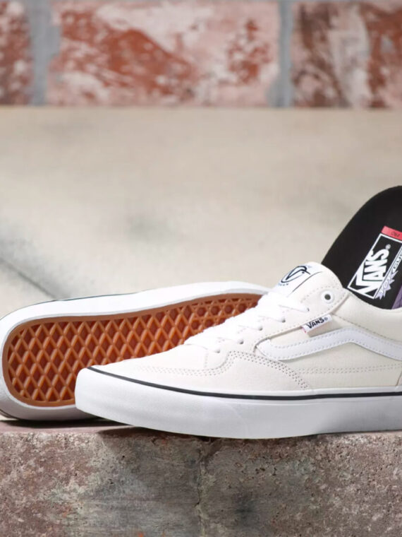 Women's Trainers & Plimsolls